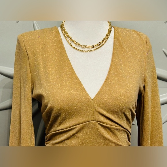 Bardot (NWT) SZ S gold dress w/ruching, bust 34”-36”, waist 26”-32” - Picture 4 of 7